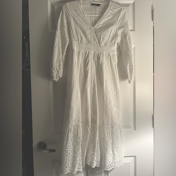 Chic White Eyelet Long Sleeve Dress - Picture 1 of 5